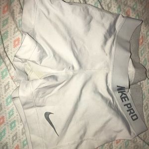 Nike pro